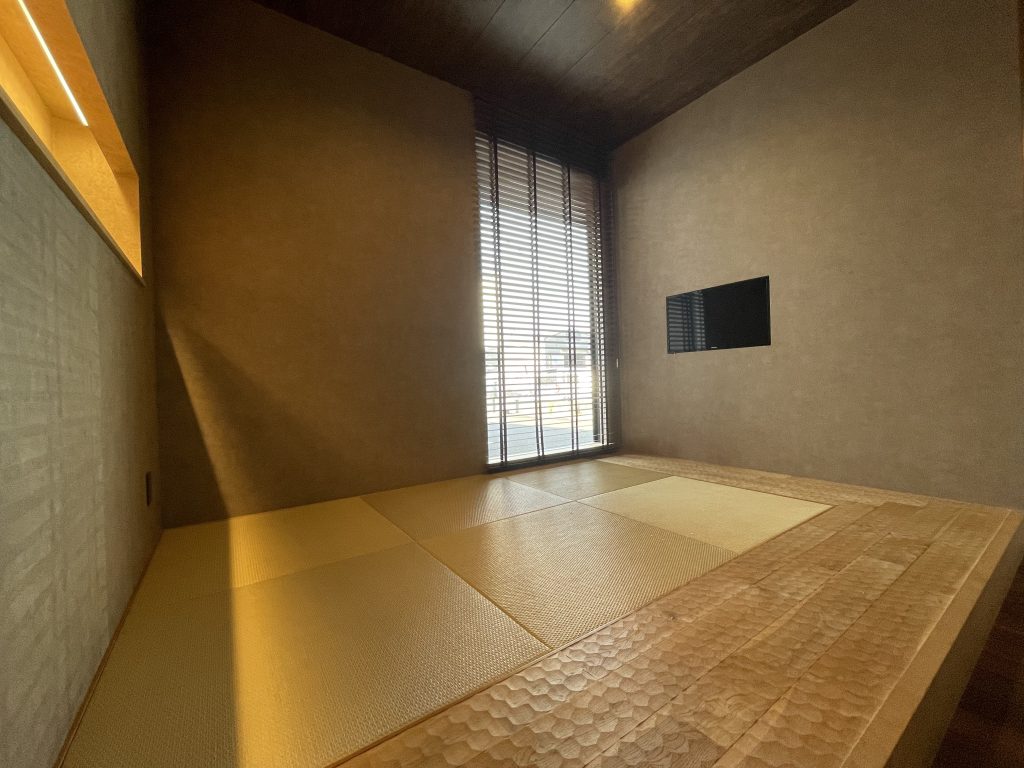 ノエル一宮店 畳のキッズスペース 動画視聴可能