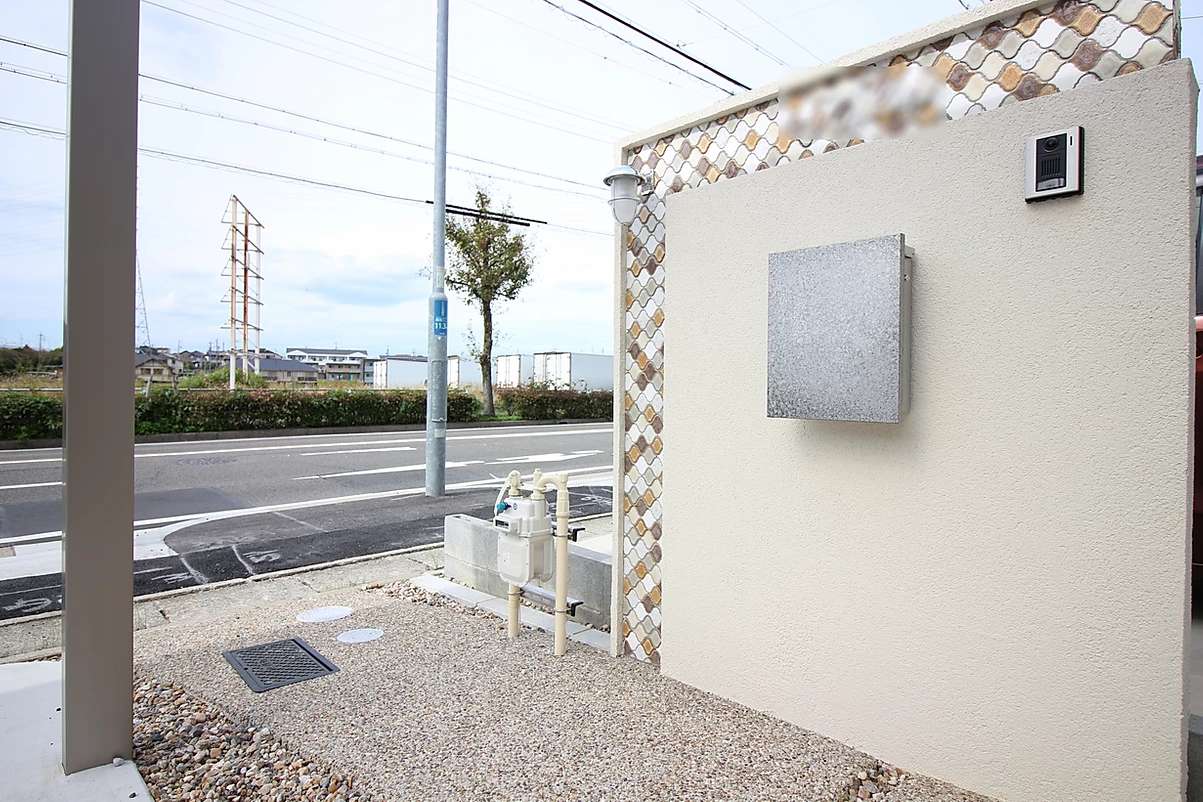 名古屋市にて門柱とポスト、表札の新築外構工事&デザイン設計の案件 | 洋風外構